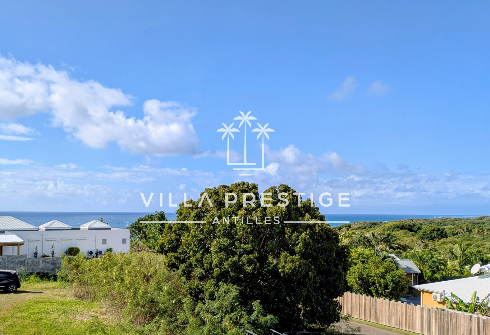 Terrain vue mer 1000 m2 Helleux